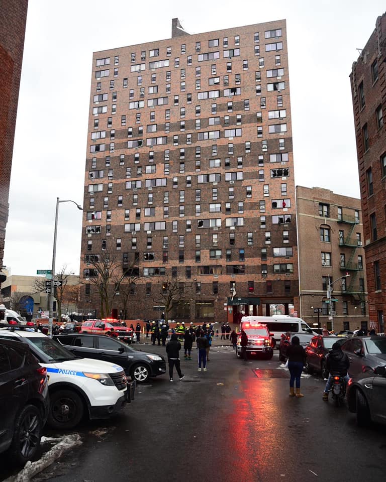 Súlyos tűzeset Bronxban, 19-en meghaltak, köztük 9 gyerek