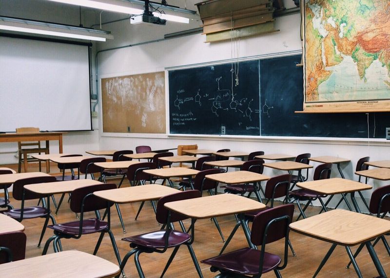 Tragikus és siralmas bérekről számolt be egy gimnáziumi tanár – rosszabb a helyzet, mint gondolnánk