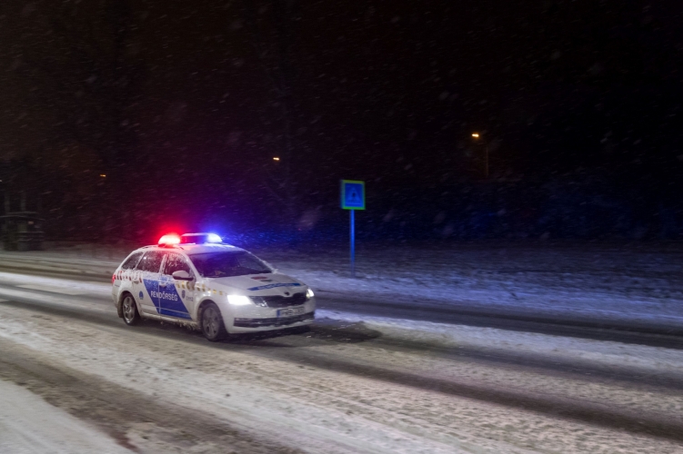Intenzív havazás várható – riadót fújt a rendőrség