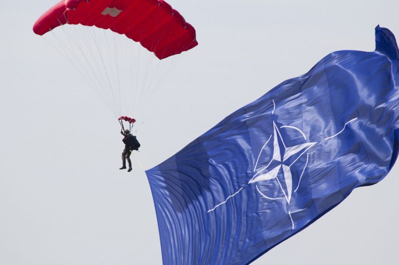 Tovább fokozódik a feszültség Ukrajna és Oroszország között, a NATO súlyos szankciókat lenget be