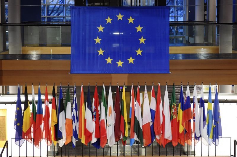 Az EU szerint elfogadhatatlan, hogy a nemzetbiztonsági szervek kommunikációs rendszereket törnek fel és megfigyelnek embereket