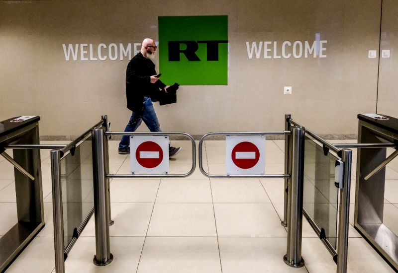 Egész Európában letiltották a két legnagyobb orosz propagandaadó, az RT és a Sputnik YouTube-csatornáját