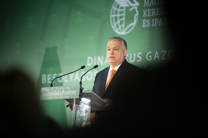 Orbán Viktor azt hirdeti, megvédik a magántulajdont