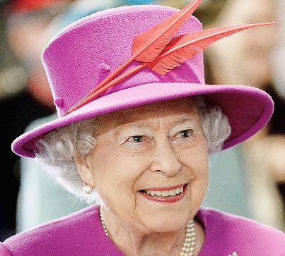 Megnevezte utódját II. Erzsébet brit királynő
