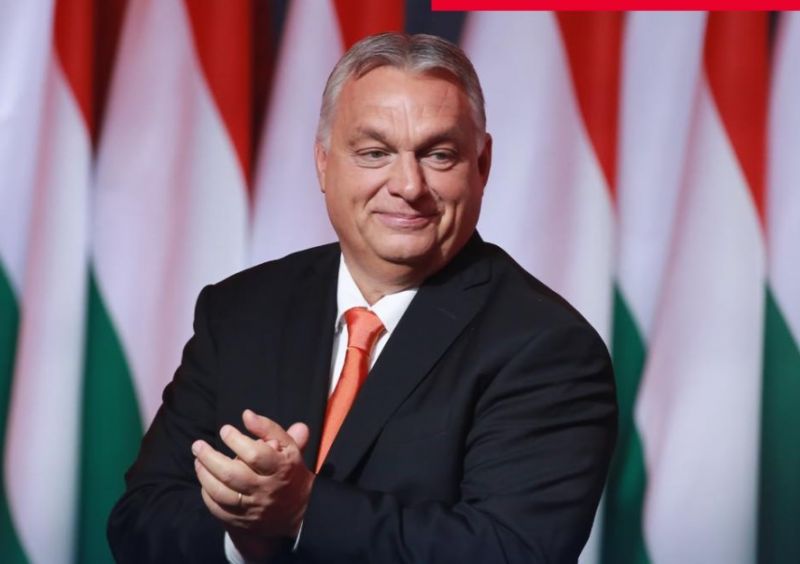 Orbán egyedüliként jelent meg a NATO központban, majd kijelentette, közösen védelmezzük Magyarország és Európa határait