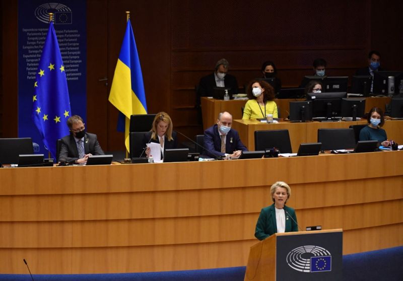 Az EU jóváhagyta Ukrajna csatlakozási kérelmét az Unióhoz