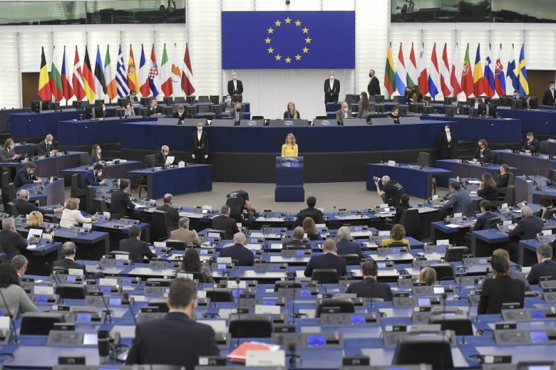 Az Európai Parlament azonnal elindítaná a jogállamisági eljárást Magyarország ellen