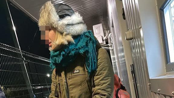 Nőnek öltözött a férfi, így próbált elmenekülni Ukrajnából 