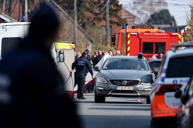 Karneválozó tömegbe hajtott egy autó Belgiumban, hatan meghaltak