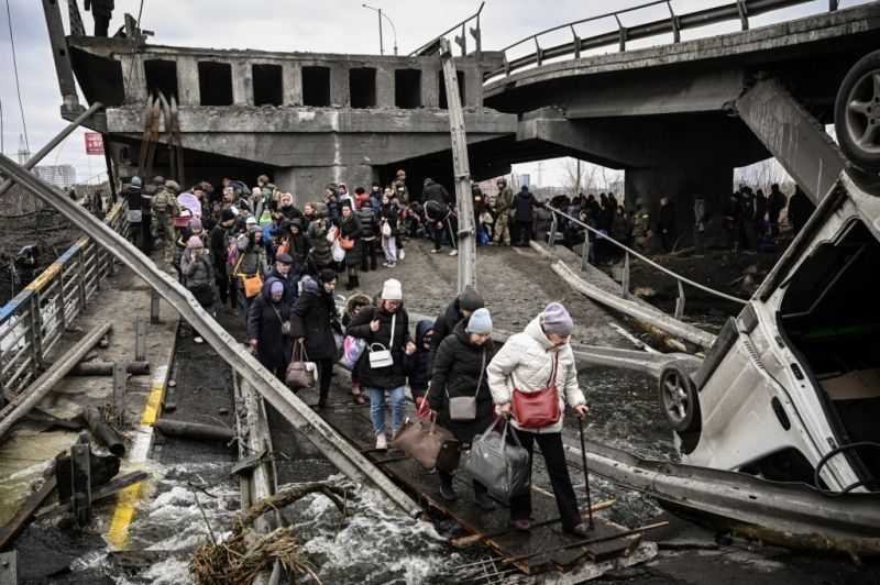 Találat ért egy evakuációs ellenőrzőpontot Kijevtől északnyugatra, két gyerek meghalt