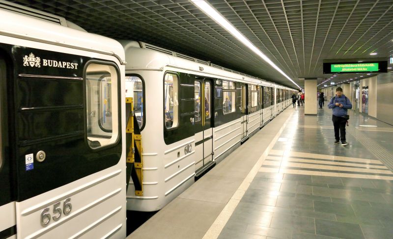 Az Oroszországot sújtó szankciók miatt nem tud utalni az orosz metrókocsik gyártója – ezt lépte meg a BKV 