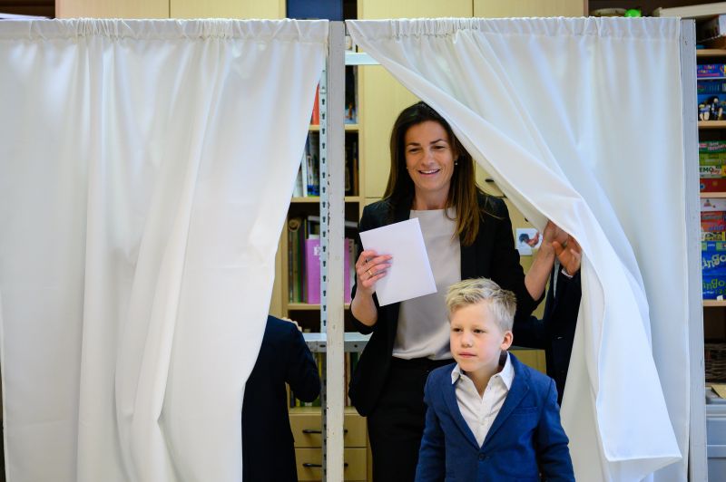 Varga Judit a gyerekeivel adta le a szavazatát