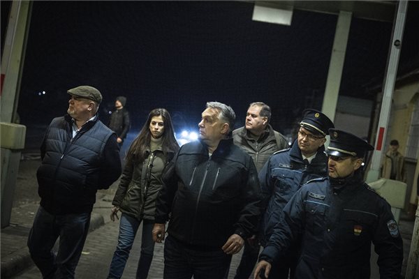 Orbán Viktor határszemlét tartott – fotók