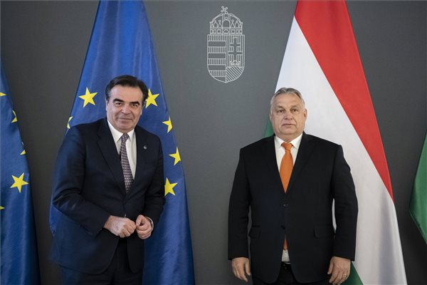 Ígéretet tett az Európai Bizottság alelnöke Orbán Viktornak