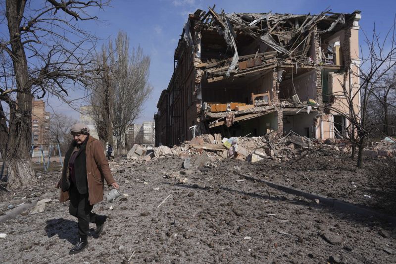 Hiába próbálkozik Ukrajna humanitárus mentéssel Mariupolban, az oroszok úgyis mindet ellehetetlenítik