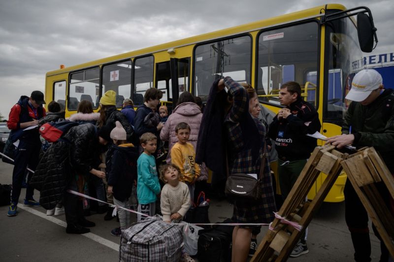 Az afgán menekülteket kiköltöztetik Németországban, hogy ukrán menekültek jöhessenek a helyükre