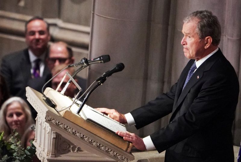 George W. Bush azt hitte, hogy az oroszok Irakot támadták meg Ukrajna helyett