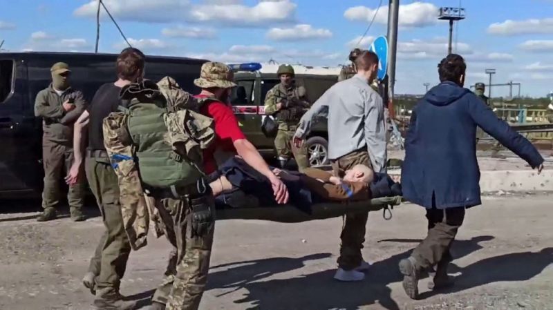 52 súlyosan megsebesült katonát evakuáltak Mariupolból