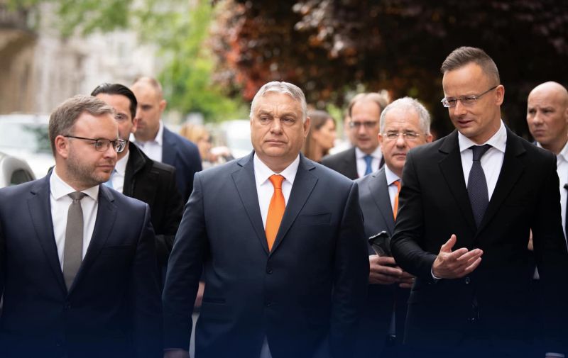 A lóvé vonaton nincsen fék: folytatja a pénzosztást az Orbán-kormány
