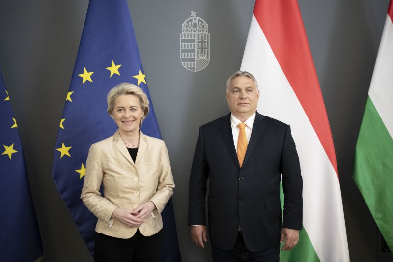 Pénztért veheti meg Orbán támogatását az EU? 
