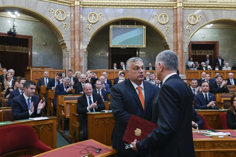 Orbán Viktor ismét miniszterelnök lesz – kormányfőt választ az országgyűlés