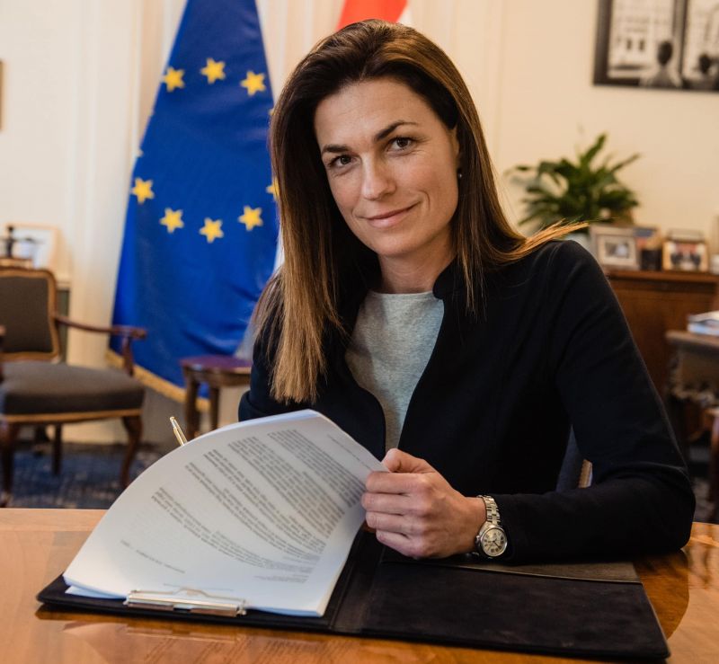 Varga Judit büszkén jelenti: a kormány megküldte a választ az Európai Bizottság jogállamisági eljárására, "szokásához híven időben" 