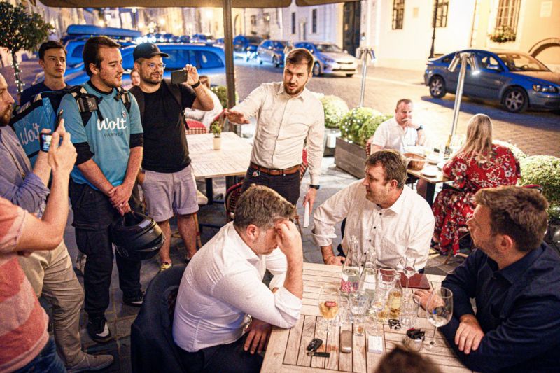 Nem akárkivel vacsorázott Palkovics László hétfő este a Várban: Mészáros Lőrinc egyik cégének vezetője is ott ült az asztalnál