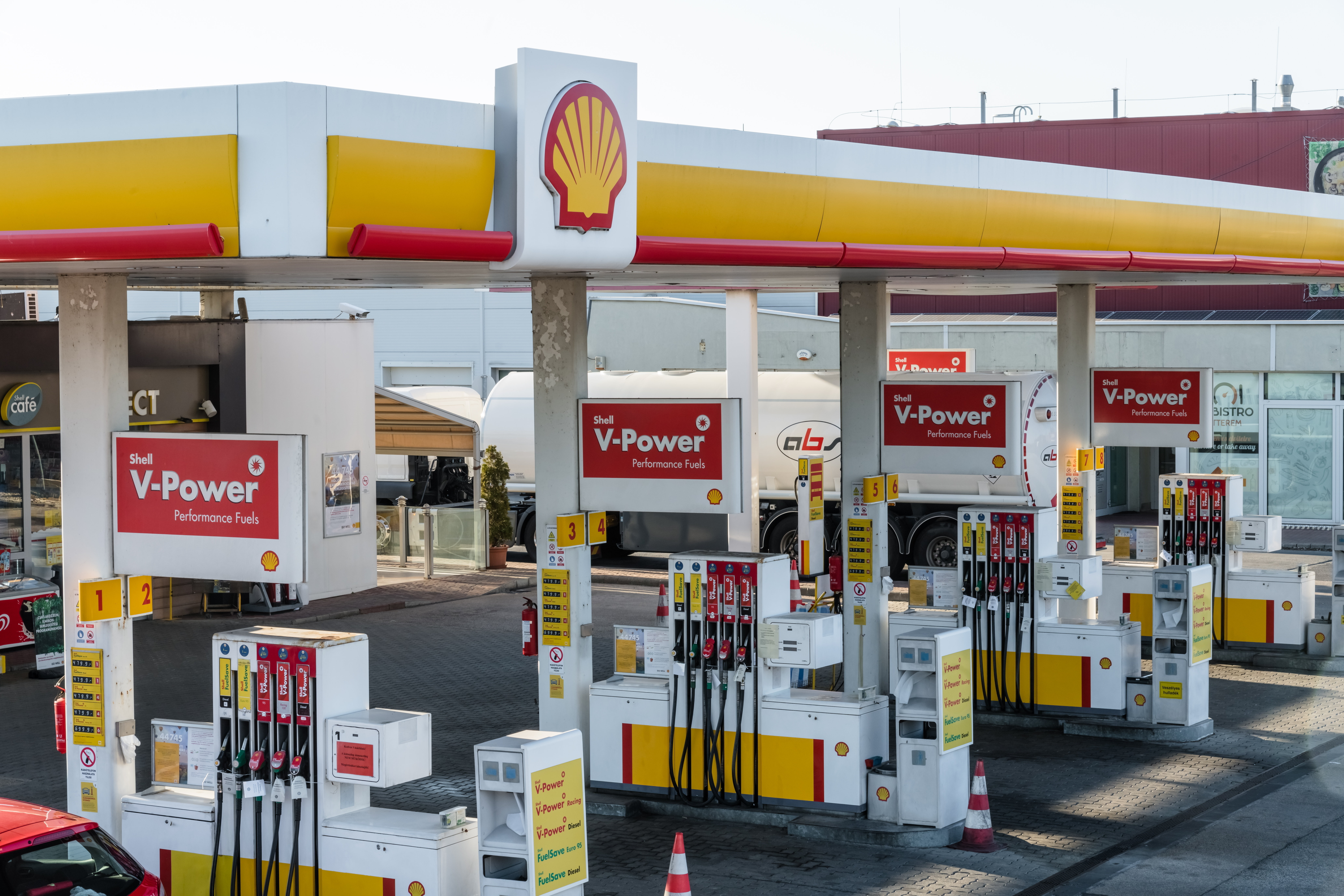 Öt magyarországi Shell-kúton szünetel az üzemanyag-ellátás