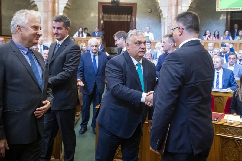 Fidesz: Gyurcsányék bukott gazdaságpolitikát akarnak visszahozni