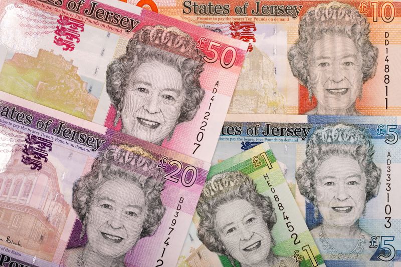 Mi lesz azokkal a bankjegyekkel, amiken Erzsébet királynő arcmása szerepel? 