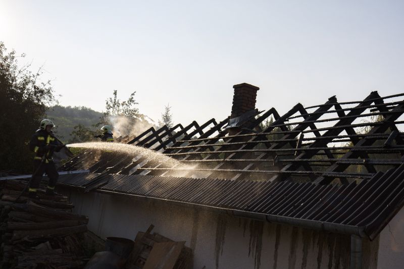 Tragédia Szegeden: halálra égett egy ember egy hétvégi házban