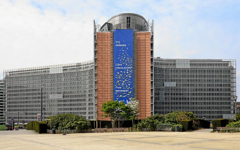 Háromezer milliárd uniós forrás elvonását javasolta az Európai Bizottság Magyarországgal szemben