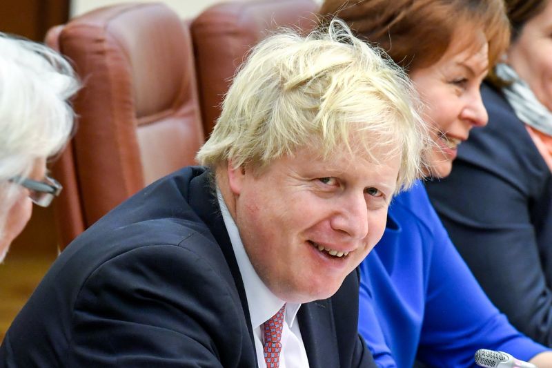 Üzent egy utolsót: elhagyta a Downing Street-i kormányfői rezidenciát Boris Johnson