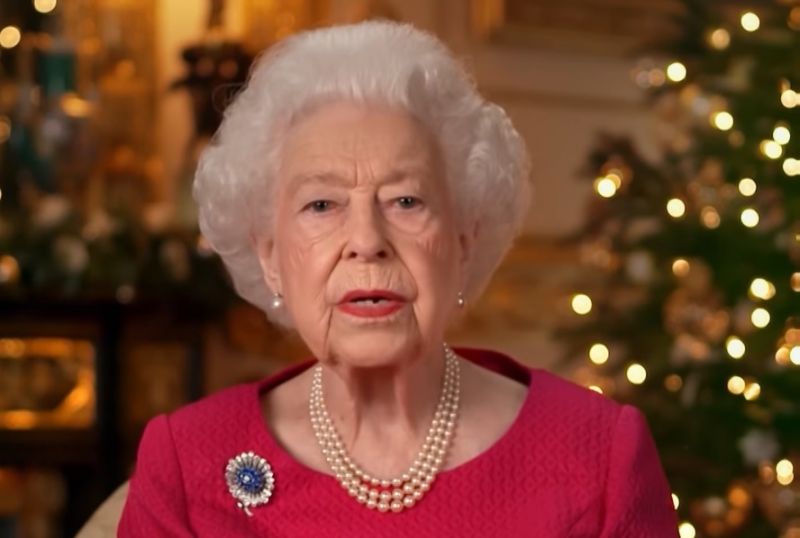 Orbitális baklövés: a BBC műsorvezetője bejelentette II. Erzsébet halálát
