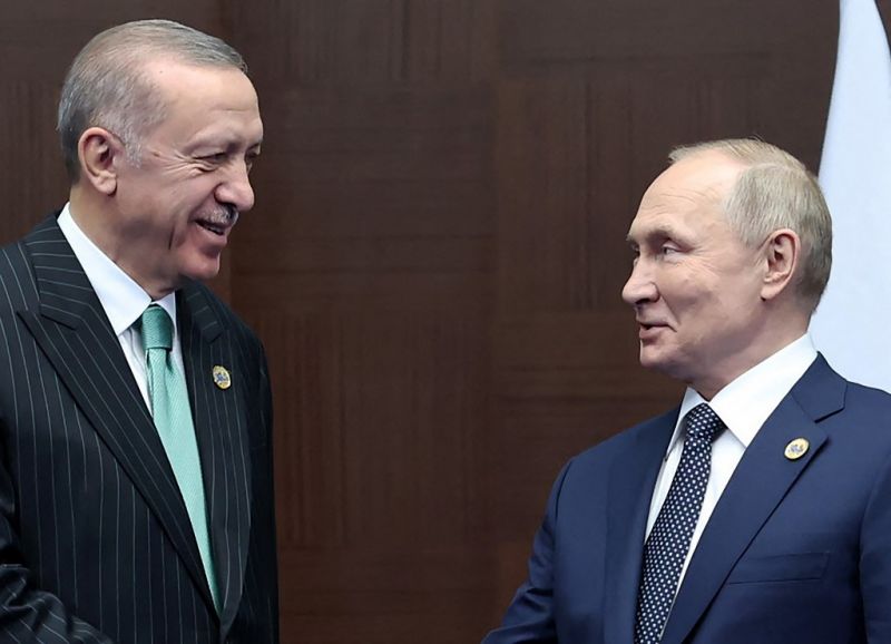 Erdogan már megint a porig alázta a neki kiszolgáltatott Putyint – videó