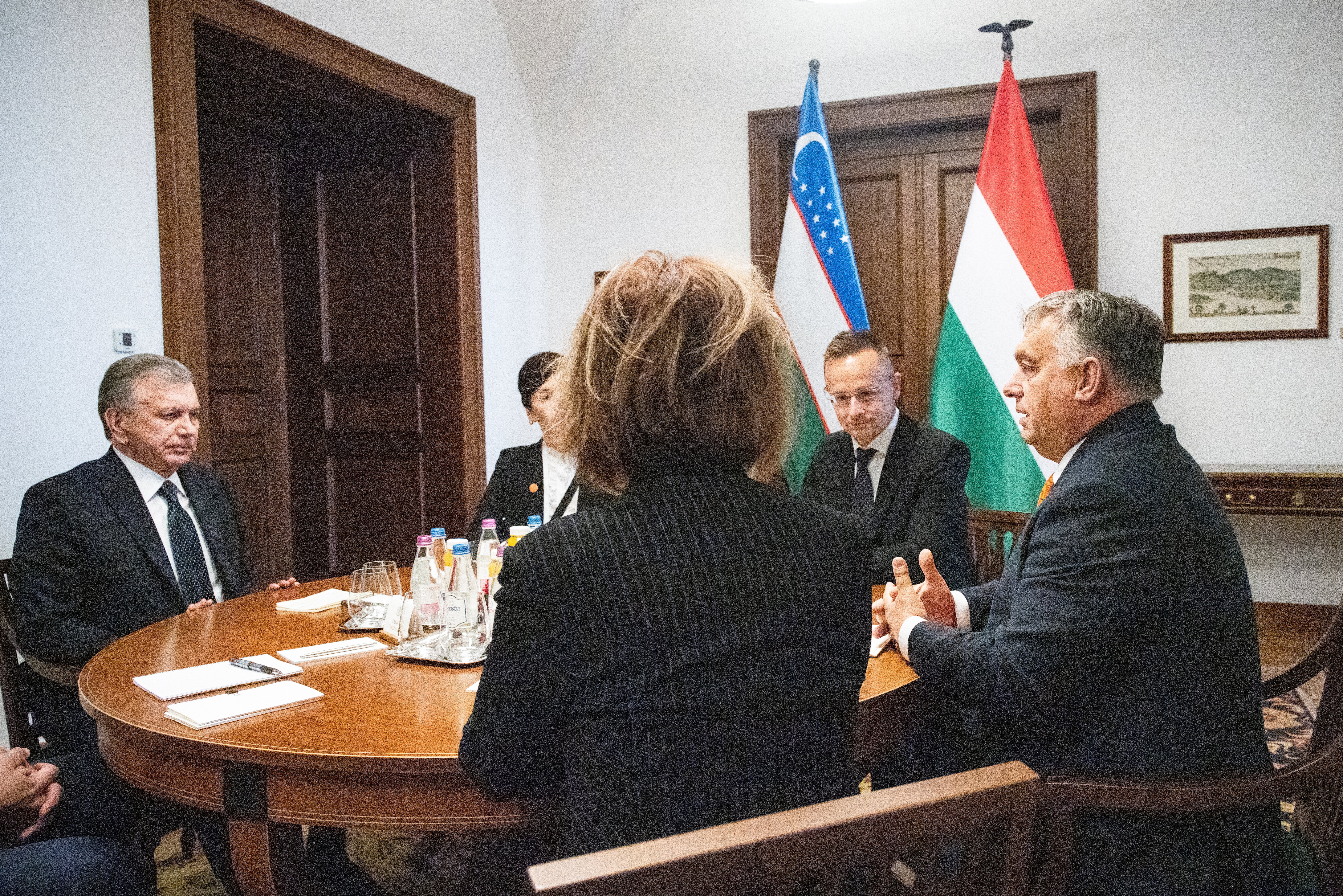 Orbán Viktor a Karmelita kolostorban fogadta Üzbegisztán elnökét