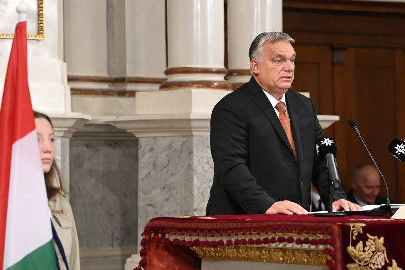 Orbán át akarja vinni a hazát a túlpartra