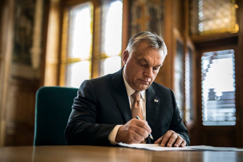 "Szembeköpött minket, akik rá szavaztunk" – Már a fideszesek is felháborodnak Orbánékon