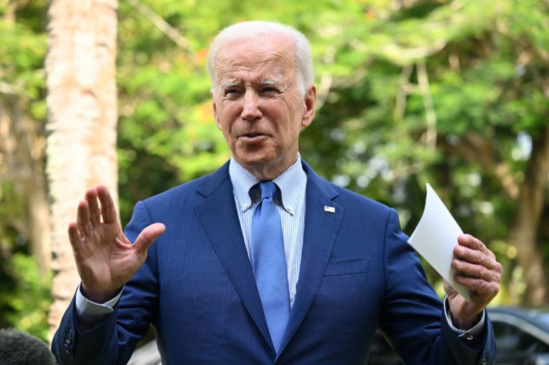 Joe Biden vitatja Zelenszkij állítását a Lengyelországba csapódott rakétáról