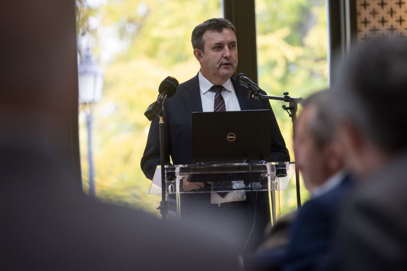 Reagált a Miniszterelnökség a Palkovics távozásáról szóló hírekre