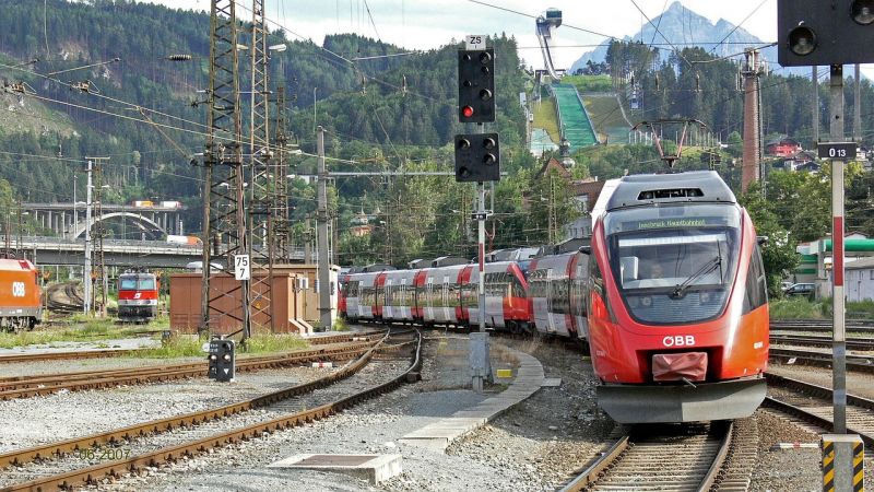 Hétfőn megáll a vasúti közlekedés Ausztriában egy sztrájk miatt