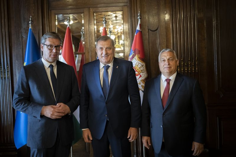 Orbán a Balkánon kavar, Milorad Dodik szerint energetikai közösségbe tömörülne Szerbiával és a boszniai szerbekkel