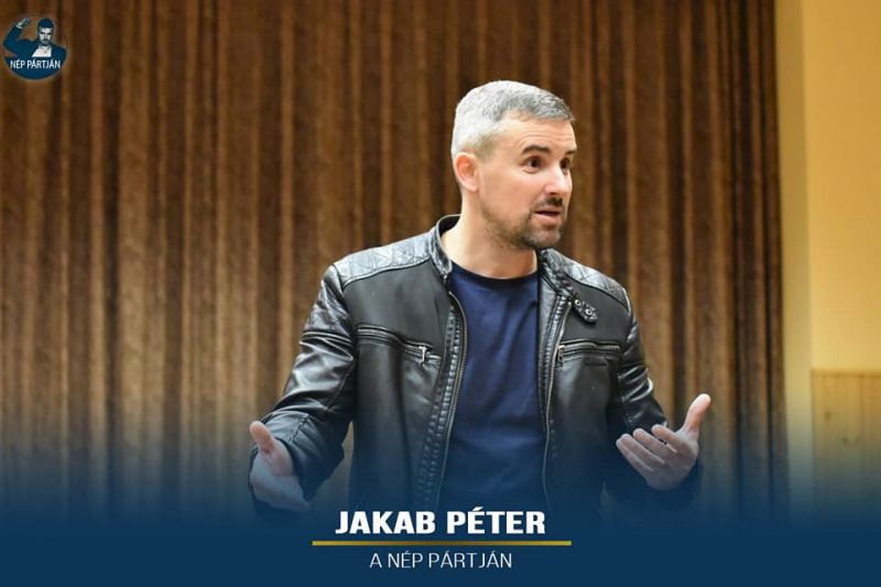Orbánék olyanok mint a sáskák! Felzabálják az országot – Új választást követel Jakab Péter