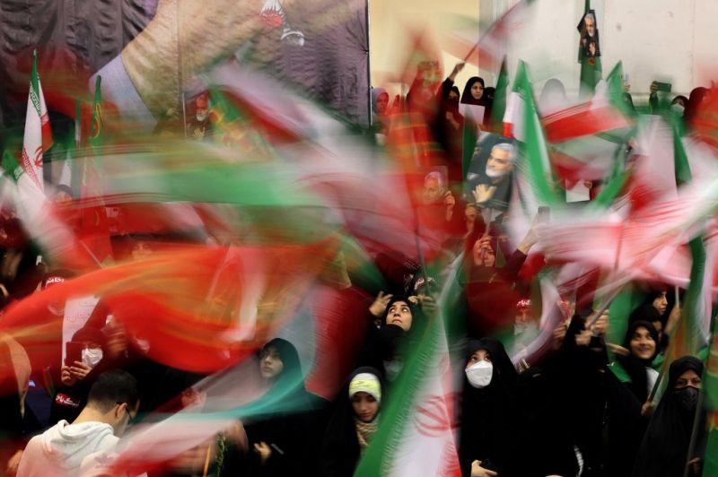Két tüntetőt kivégeztek Iránban