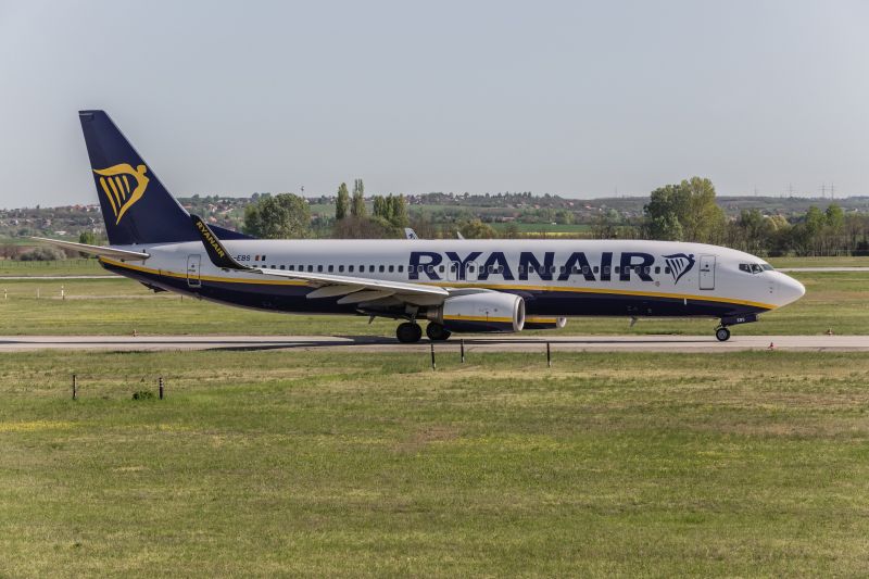 Botrány volt egy Ryanair gépen, le kellett szállni a repülőnek Budapesten