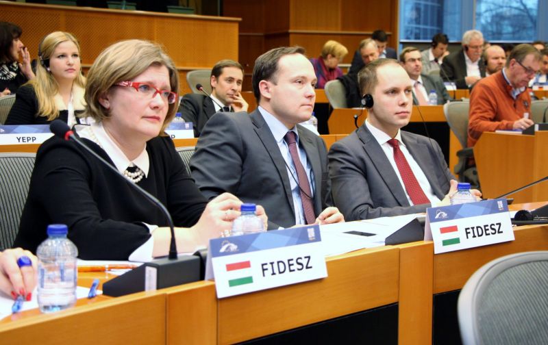 Kiszámolták a fideszesek: Egy mostani EP-választáson a Fidesz tarolna