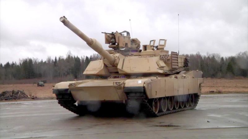 Ömlik a nyugati fegyver Ukrajnába: Biden 31 Abrams tankot küld, a német Leopárdok mellé 