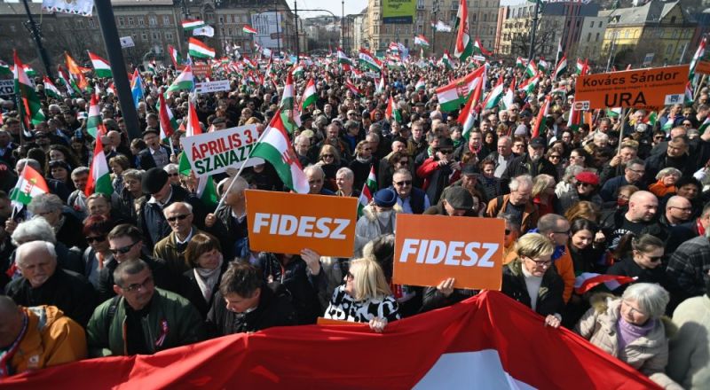 Soha nem látott mélypontra csökkent a Fidesz támogatottsága
