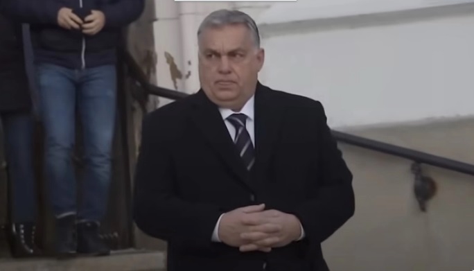 Orbán Viktor a legsötétebb orosz oligarchák érdekében kilincsel Brüsszelben, örülhet Putyin 