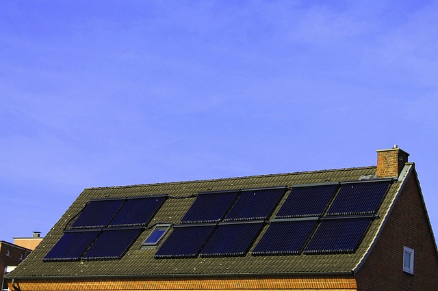 Lefejezheti a magyar napelemstopot az Európai Bizottság? Ha Magyarország akarja a helyreállítási alap pénzeit, akkor szorít az idő